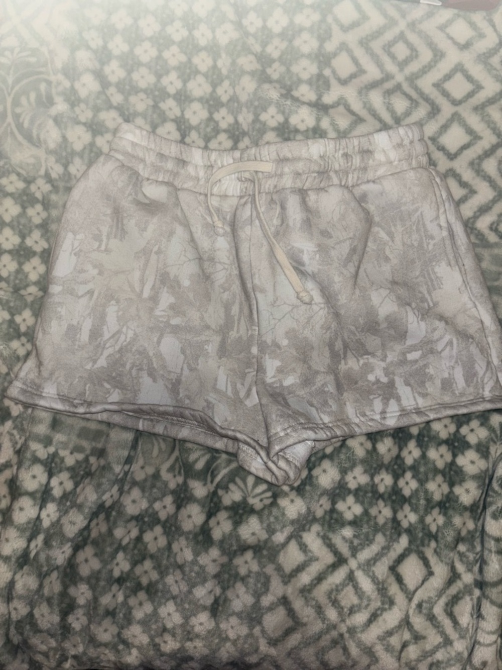 High-Waist Light Gray Camo Women's Lounge Shorts